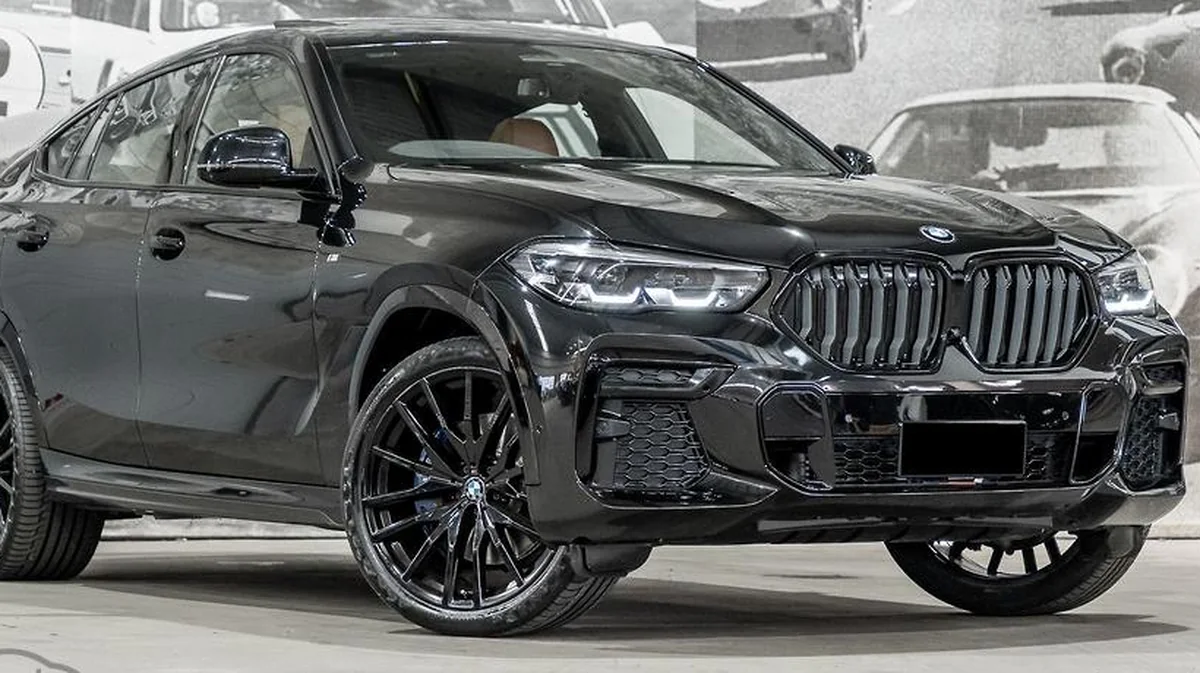 BMW X6, studio profile